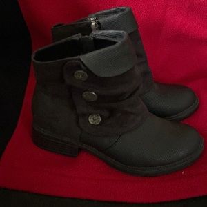 Blowfish Malibu Women’s Black Vynn Boots